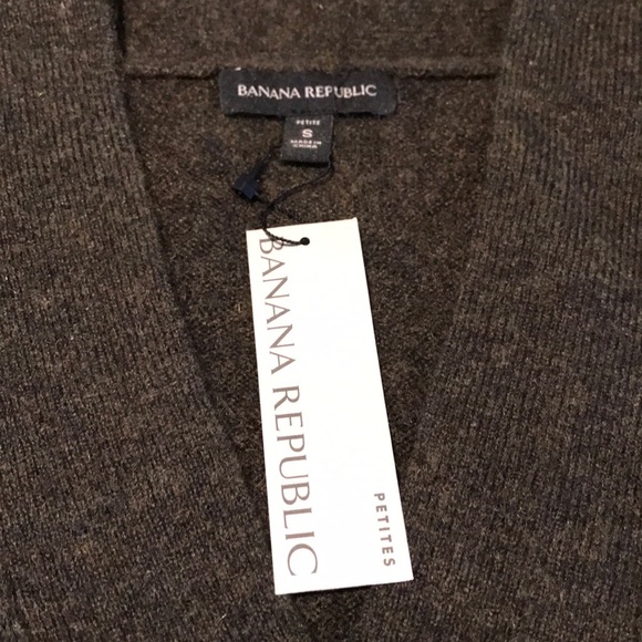 Gorgeous BR wool sweater - Picture 3 of 6